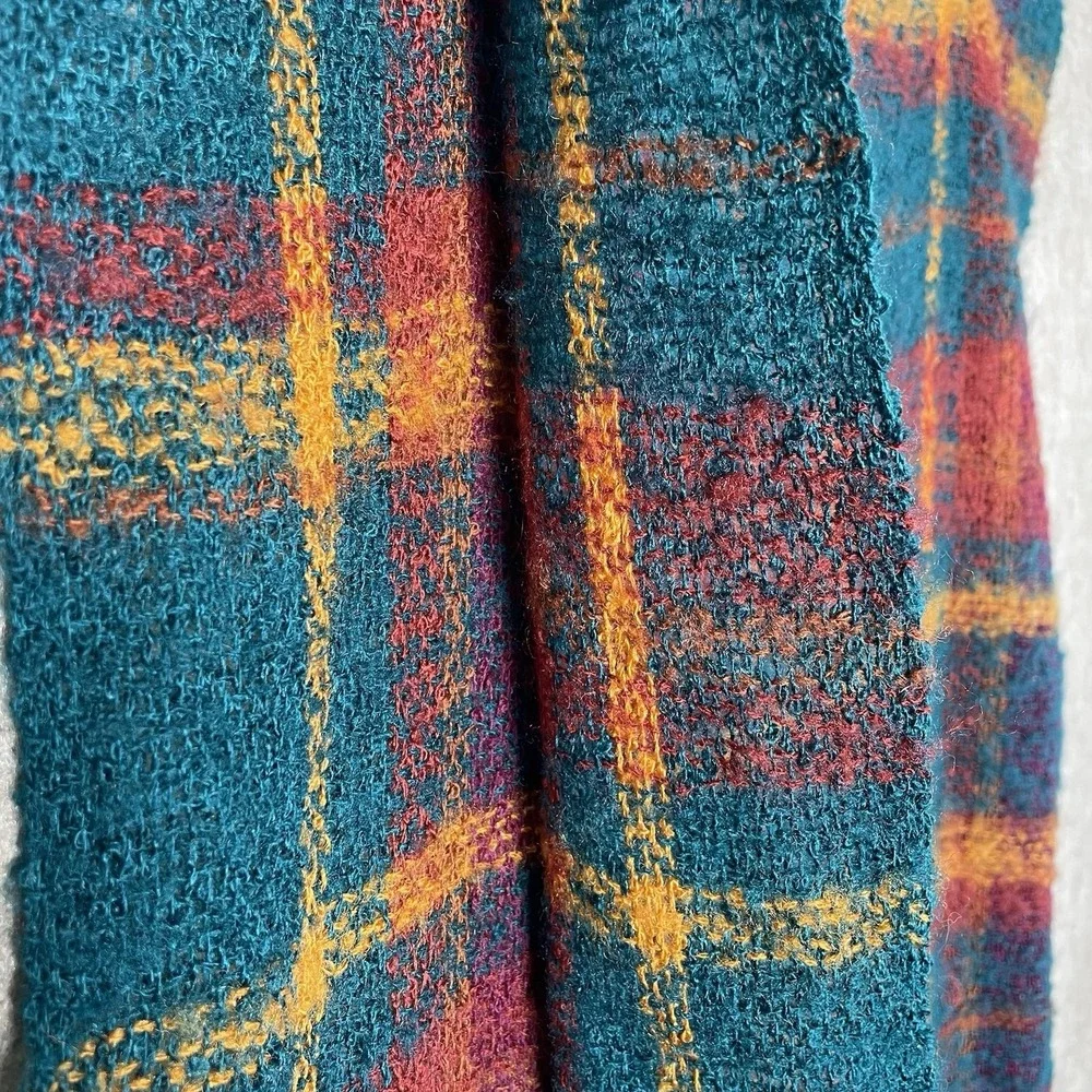 Vintage Totes Plaid Scarf Multicolor Fringed Acrylic Made in Taiwan 62